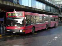 Bern Mobil - MAN Gelenkbus Nr.213  BE 513213 vor dem Bahnhof Bern eingeteilt auf der Linie 20 nach Wyler am 09.12.2007