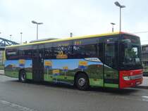 Setra S 415 UL  S�dbadenBus  FR-JS 349, 13.10.2011 Freiburg HBf