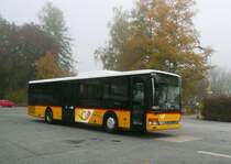 PostAuto Region Ostschweiz: Setra S 315 NF SG 284'018, am 27. Oktober 2011 beim Bahnhof Nesslau-Neu St. Johann in 9650 Nesslau (SG)