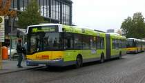 Solaris Urbino auf der Linie M49 nach Staaken Heerstra�e/Nennhauser Damm am S+U Bahnhof Zoologischer Garten.(26.10.2011)