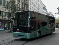 In diesen Volvo 9900 sind alle Fahrg�ste eingestiegen und somit kann er zur Rundfahrt durch Strasbourg starten. 30.10.2011