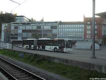 Postauto/PU Geissmann Nr. 10 (Mercedes CitaroII O530G) am 24.10.2011 beim Bhf. Baden West. 