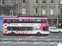 Edinburgh am 19.10.2010 ein Bus der 'Lothian Buses' auf dem 'Leith Walk' 