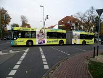 Mercedes Benz Citaro (C1) in Bad Vilbel von der VGF auf der Linie 30 am 01.11.11