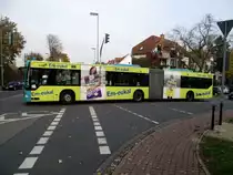 Mercedes Benz Citaro (C1) in Bad Vilbel von der VGF auf der Linie 30 am 01.11.11