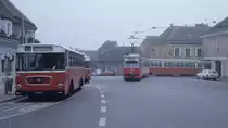 Wien WVB Autobuslinie 38S Grinzing im Oktober 1978. - Der Bus f�hrt Richtung Cobenzl / Kahlenberg. - Im Hintergrund kommt SL 38 an.  
