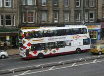 Edinburgh am 19.10.2010 ein Bus der 'Lothian Buses' auf dem 'Leith Walk' 