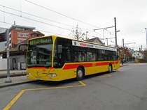 Mercedes Citaro mit der Betriebsnummer 37 auf der Linie 60 an der Endstation in Bottmingen. Die Aufnahme stammt vom 15.11.2011.