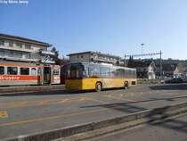 Postauto/PU Rod VD 2642 (Volvo 8700LE) am 9.11.2011 beim Bhf. Pal�zieux.