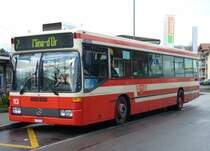 VB Biel - Mercedes O 405 N Nr 113 bei der Haltestelle neben dem Bahnhof von Br�gg am 30.12.2007