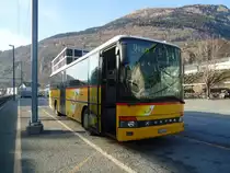 PostAuto Wallis - VS 241'978 - Setra am 22. November 2011 beim Bahnhof Brig