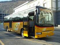 PostAuto Wallis - VS 372'650 - Irisbus am 22. November 2011 beim Bahnhof Brig
