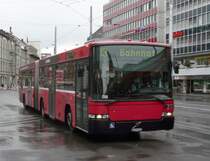 Bern Mobil - Hess-Volvo Gelenkbus Nr.272 BE 572272 unterwegs zum Bahnhof Bern eingeteilt auf der Linie 13 am 09.12.2007