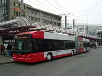 SW Winterthur - Nr. 111 - Hess/Hess Gelenktrolleybus am 24. November 2011 in Winterthur, Hauptbahnhof