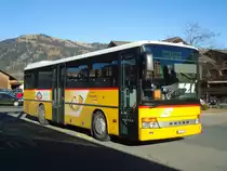 K�bli, Gstaad - BE 235'726 - Setra am 25. November 2011 beim Bahnhof Gstaad