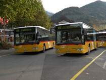 Zwei Mercedes Citaro der Post auf den Linien 105 und 106 am Bahnhof Interlaken west. Die Aufnahme stammt vom 13.10.2011.
