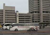 Mercedes Reisebus am 05.11.2011 ZOB Hannover.