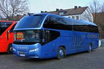 Neoplan Cityliner am 15.12.2011 auf dem Aachener Bendplatz, dem Busparkplatz fr die Besucher des Aachener Weihnachtsmarkts.