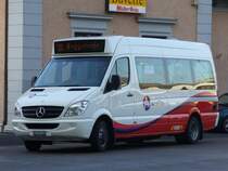 RVBW - Mercedes Kleinbus Nr.14 AG 226218 bei der Haltestelle vor dem Bahnhof in Baden am 29.12.2007