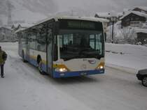 RingJet, ex. La Chaux-de-Fonds, heute mit Schneeketten im Einsatz, beim Busbahnhof Leukerbad, 21.12.2011.
