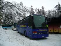 Moser, Teuffenthal - BE 142'017 - Setra am 7. Januar 2012 in Adelboden, Unter dem Birg
