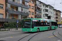 Mercedes Citaro mit der Betriebsnummer 703 auf der Linie 34 am Kronenplatz in Binningen. Die Aufnahme stammt vom 13.08.2011.