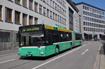 MAN Bus mit der Betriebsnummer 773 fhrt zur Haltestelle Schifflnfe auf der Linie 36. Die Aufnahme stammt vom 17.08.2011.