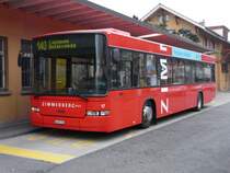 Zimmerberg Bus - Volvo-Hess Bus Nr.17 ZH 687454 bei der Haltestelle vor dem Bahnhof von Langnau-Gattikon am 15.02.2008