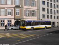 VBSH Nr. 5 (Volvo/Hess B10L) am 15.1.2012 bei der Schifflnde. Bei der Schifflnde endet der Betrieb der Schifffahrt's Gesellschaft Untersee-Rhein, tiefe Brcken und der Rheinfall verunmglichen einen weiteren Betrieb.