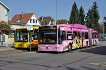 Mercedes Citaro mit der Betriebsnummer 728 auf der Linie 34 und Mercedes Citaro der BLT mit der Betriebsnummer 74 auf der Linie 60 in Bottmingen. Die Aufnahme stammt vom 15.09.2011.
 
