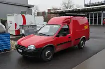 Dienstfahrzeug der BLT auf dem Hof des Depots H�slimatt in Oberwil. Die Aufnahme stammt vom 13.01.2012. 