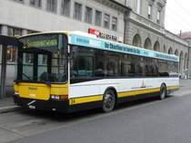 Schaffhausen - Volvo-Hess Linienbus Nr 24 SH 38024 bei der Haltestelle vor den Bahnhof von Schaffhausen am 01.01.2008