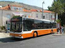 MAN Lion's City mit der Betriebsnummer 151 auf der Linie 4 bei der Altstadt von Dubrovnik. Die Aufnahme stammt vom 16.07.2011.