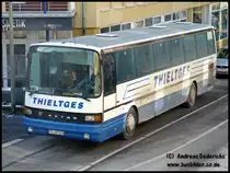 Bei der Firma Thieltges f�hrt dieser Setra S215UL  im Linienverkehr.
Dieses Bild wurde in der Daunerstra�e in Bitburg Aufgenommen.