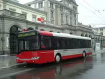 SW Winterthur - Nr. 211/ZH 730'211 - Solaris am 15. Februar 2012 in Winterthur, Hauptbahnhof