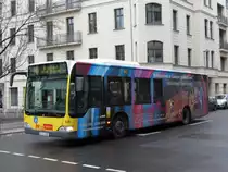 Linie 147 nach M�rkisches Museum, B-V 1678, hier in der Luisenstra�e in Berlin. 24.2.2012