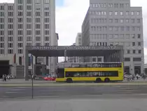 MAN DL (Wagen ????) mit Panne am Potsdamer Platz.