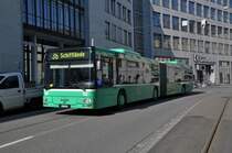 MAN Bus mit der Betriebsnummer 763 auf der Linie 36 fhrt durch die Spiegelgasse Richtung Haltestelle Schifflnde. Die Aufnahme stammt vom 22.02.2012.