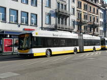 Verkehrsbetriebe Schaffhausen - Hess-Swisstrolley BGT-N2C  Nr.102 bei den Haltestellen vor dem Bahnhof in Schaffhausen am 01.03.2012