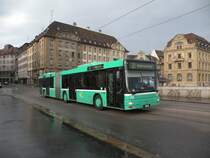 MAN Bus mit der Betriebsnummer 770 auf der Linie 31 berquert die Mittlere Rheinbrcke Richtung Haltestelle Rheingasse. Die Aufnahme stammt vom 28.02.2012.
