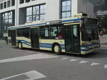 FART MB 405N Nr. 45 auf der Linie 1 beim Bahnhof Locarno, 16.03.2012.