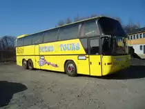 Neoplan de la maison Durmon Reisen photographi� le 15.03.2012 � Avenches devant les garages de l'entreprises Helvecie. 
- Ce v�hicule a d�j� �t� photographi� le 10.03.2012 sur l'autouroute Zurich - Berne !