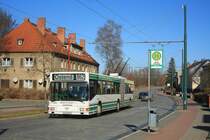 MAN NGE 152, Obus 033 der BBG-Eberswalde ist einer der letzten 4 MAN-Obusse in Eberswalde. Hier zeigt er sich am 19.03.2012 auf der Saarstra�e in Ostend.
