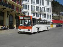 MB 405, Bus Navette (Ortsbus), beim Bahnhof Leysin-Feydey, 29.03.2012.