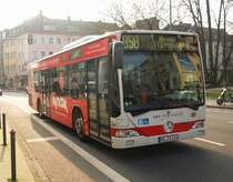 SWN Mercedes-Benz Citaro Wagen (424) auf der Linie 858 in Richtung Stadthalle.Die Werbung wurde mittlerweile abgeklebt.
