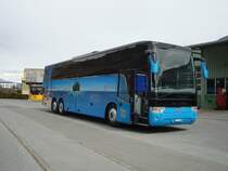 Tout nouveau van Hool TX de la maison Buchard Voyages � Leytron. Ce v�hicule est sp�cialement �quip� pour faciliter l'acc�s aux handicap�s en chaise roulante. Photographi� le 12.04.2012 devant le garage de l'entreprise.