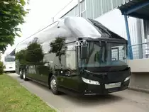 Ein schwarzer Starliner in Herrenberg-G�ltstein