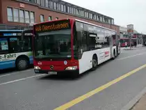 Wagen 054  der KVG -Kiel auf Dienstfahrt am Bahnhof in Kiel