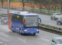Mercedes Benz Tourismo de la maison Settelen aux couleurs du FC Basel photographi� le 19.04.2012 sur l'autoroute Berne - Zurich 