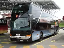 Setra 431 DT de la maison Marti photographi� le 21.04.2012 au terminal de l'entreprise � Kallnach. Ce car est le transporteur officiel du SC Bern, club de hockey sur glace vice-champion de Suisse 2011-2012 !